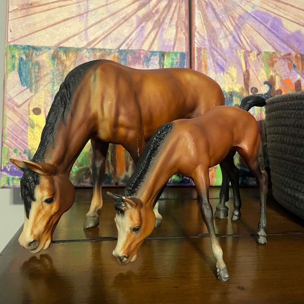 Vintage Grazing Mare and Foal Breyer Horse Collectible Bay Mare and Foal 60s-70s